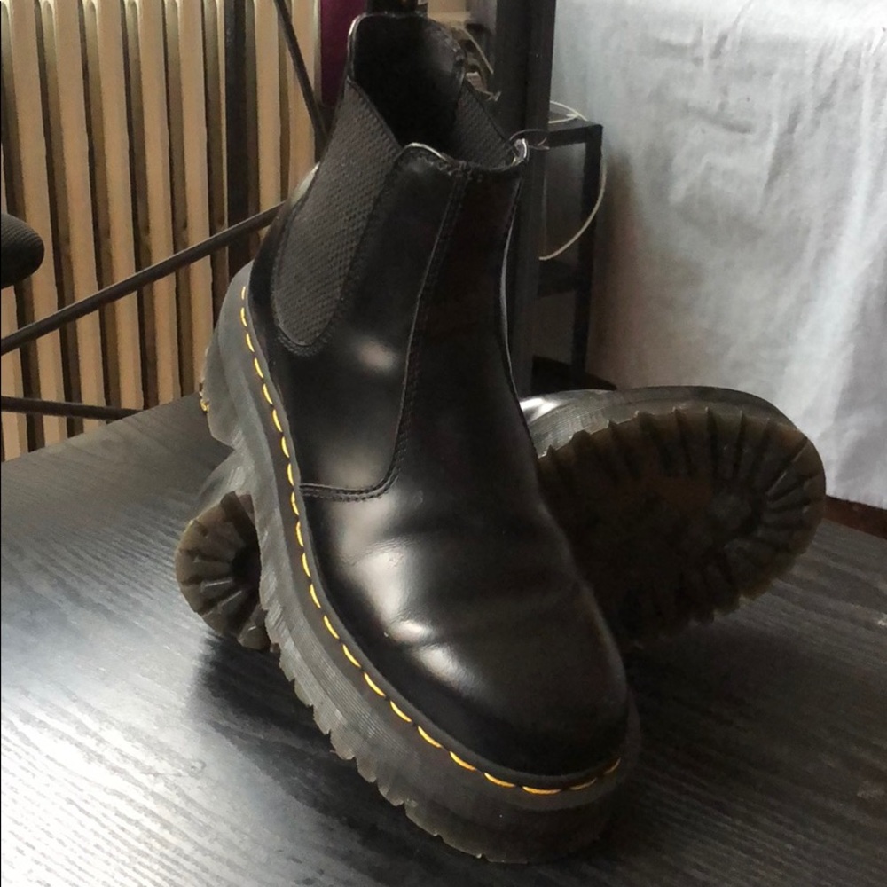 Dr Martens 2976 Quad Chelsea Boot